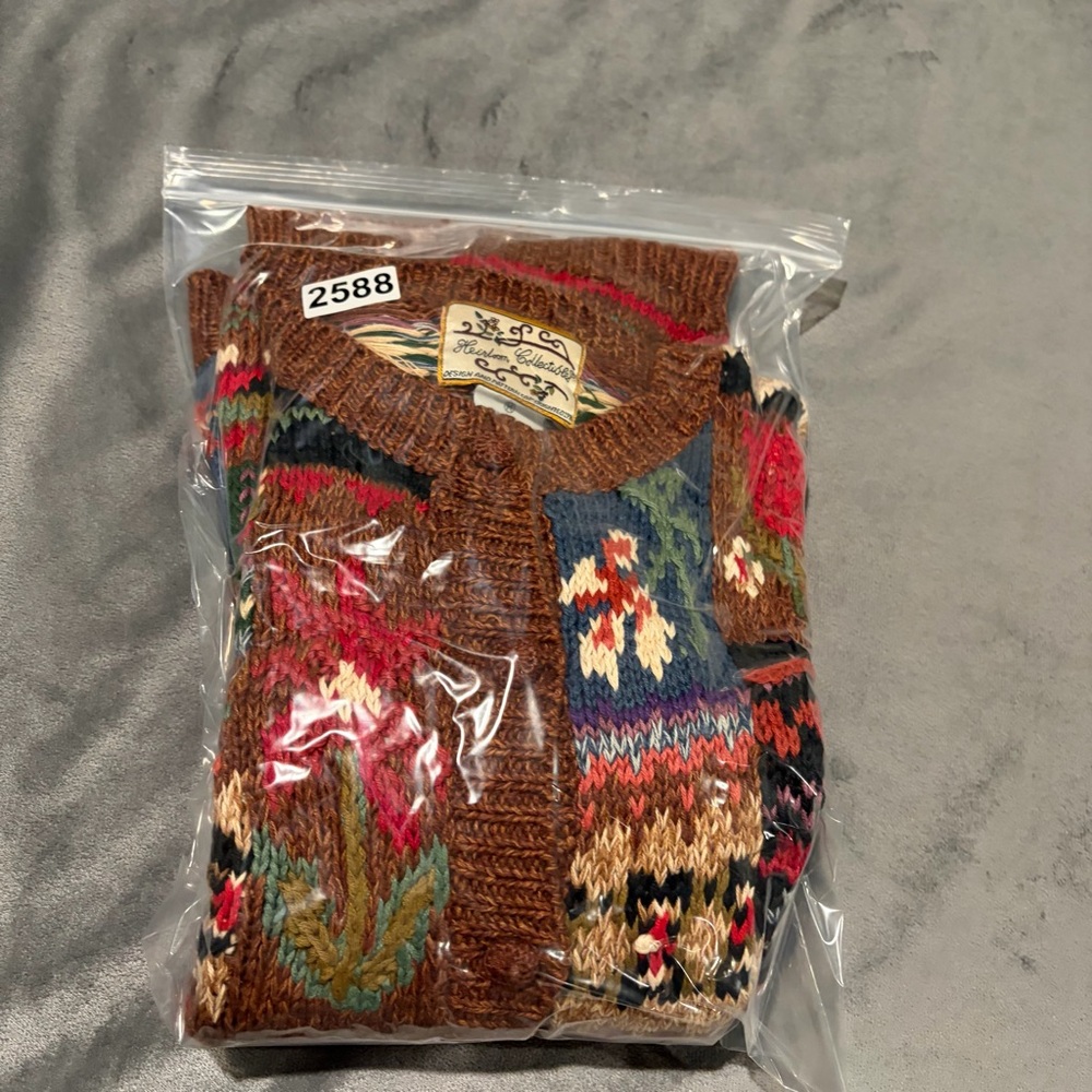 Vintage Herloom Collectibles Sweater Womens Medium Brown Cardigan Knit - Picture 8 of 8